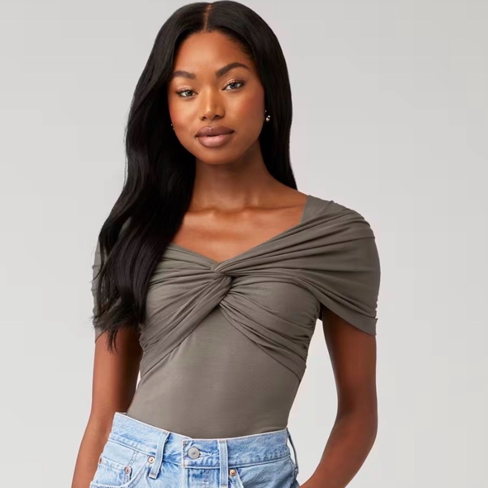 Favorite Daughter the I’m Evolved Top